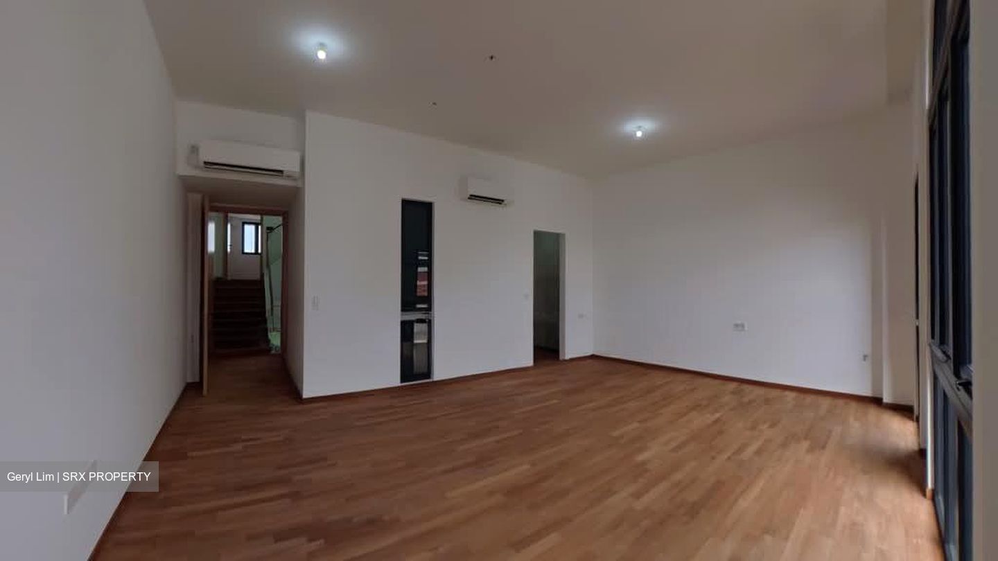 Keng Lee Road (D8), Terrace #589395581